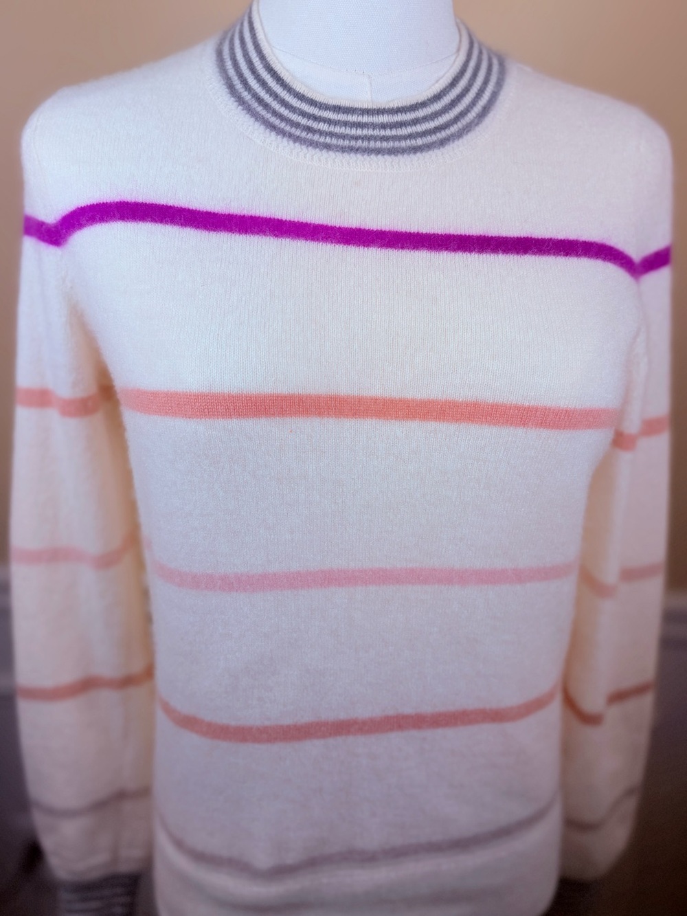🌸 Splendid XS 100% Cashmere Cream Multicolor Stripe Crewneck Sweater